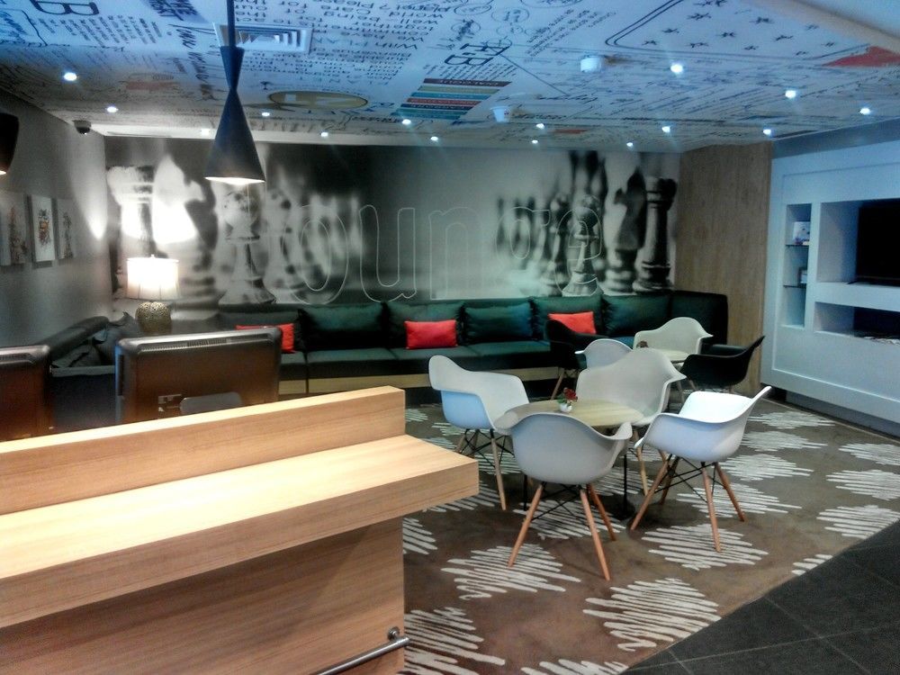Ibis Gading Serpong Buitenkant foto